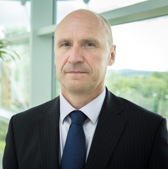 charlie-ewen-photo_web